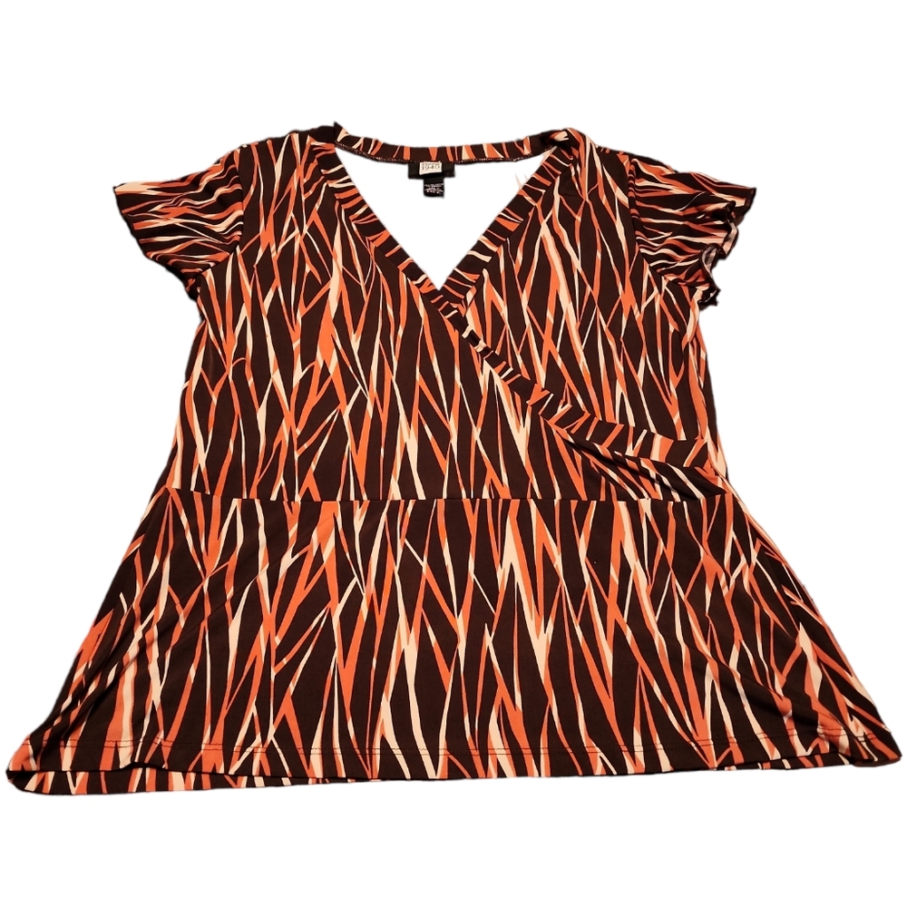 Studio 1940 open wrap front top